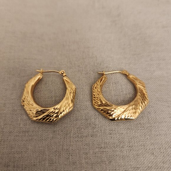 Hoop Earrings 14k Yellow-Gold* - Picture 3 of 15